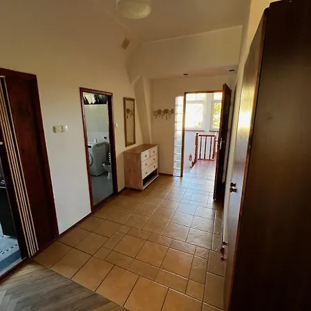 3-pokojowy Z Tarasem W Willi, 95m2 *
