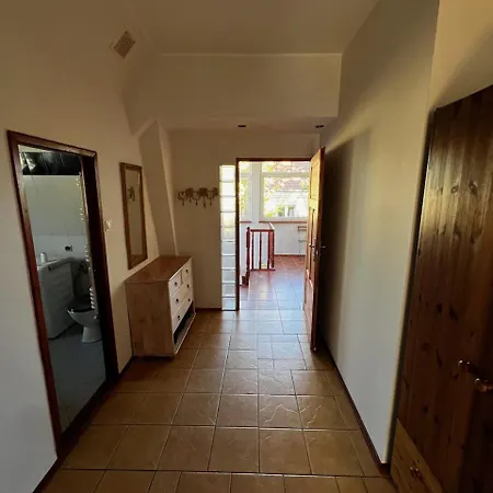 Apartment 3-pokojowy Z Tarasem W Willi, 95m2