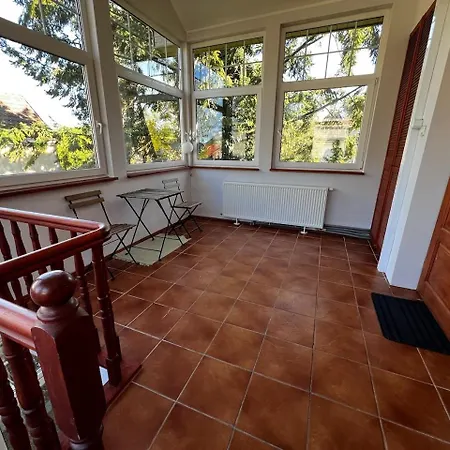 Apartment 3-pokojowy Z Tarasem W Willi, 95m2