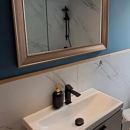 3-pokojowy Z Tarasem W Willi, 95m2 Apartmán